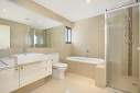 Arkaba Wing Apartment main bathroom with quality fittings